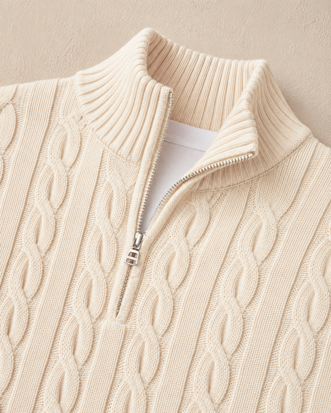 Jersey Trenzado Media Cremallera - Beige - detalle cremallera
